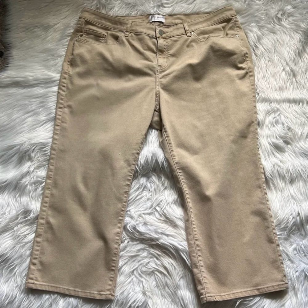 Lane Bryant Tan Pants Women’s Size 20 Mid Rise Straight Crop Signature Fit